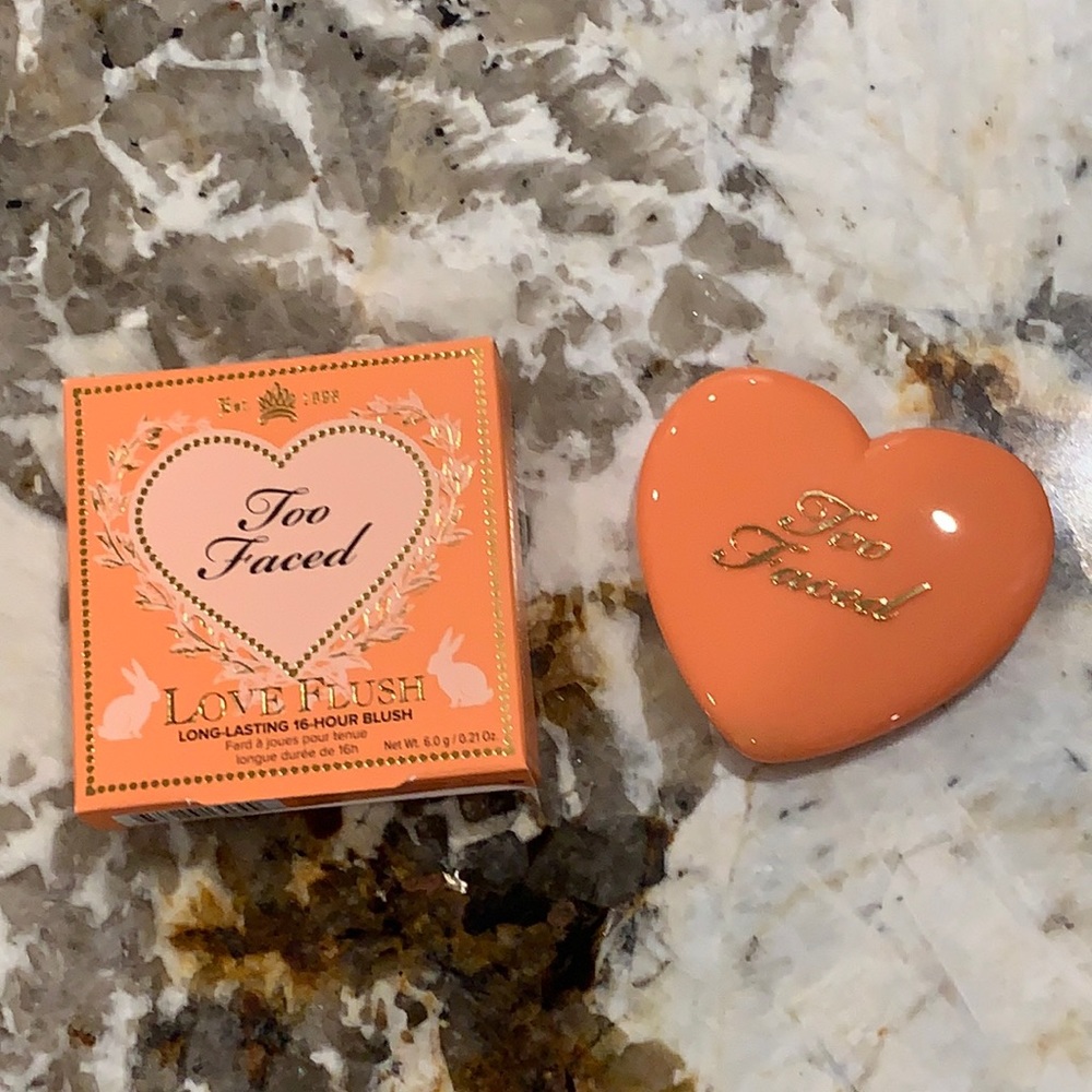 Too faced blush